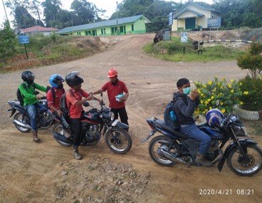 Pembagaian Masker kepada Karyawan dan Mitra kerja