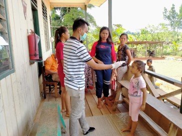 Pengecekan Suhu Karyawan dan Mitra kerja